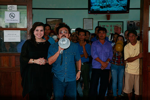 TS Kim Hồng cùng thí sinh bảo vệ Cù Lao Chàm - 2