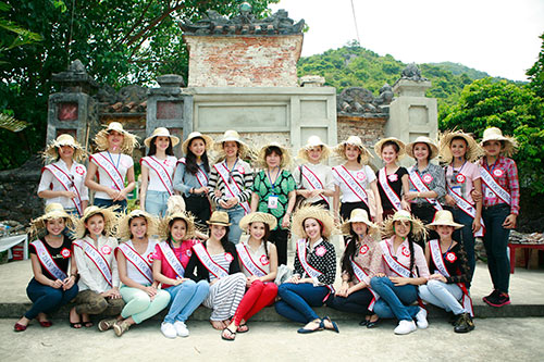 TS Kim Hồng cùng thí sinh bảo vệ Cù Lao Chàm - 6