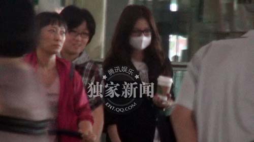 Triệu Vy lộ diện sau quot;bất hòaquot; với Hoàng A Mã - 2