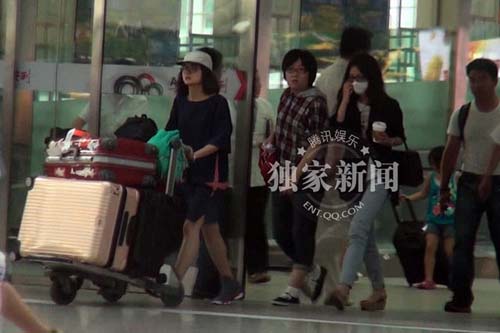 Triệu Vy lộ diện sau quot;bất hòaquot; với Hoàng A Mã - 3