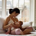 Làm mẹ - Mẹ "mặt lạnh" cai sữa cho con
