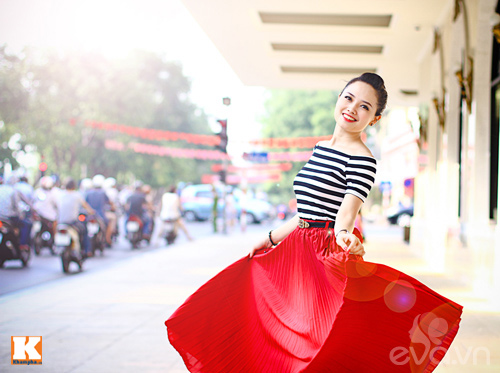 Eva đẹp: Nàng MC một con vẫn #039;son sắc#039; - 1