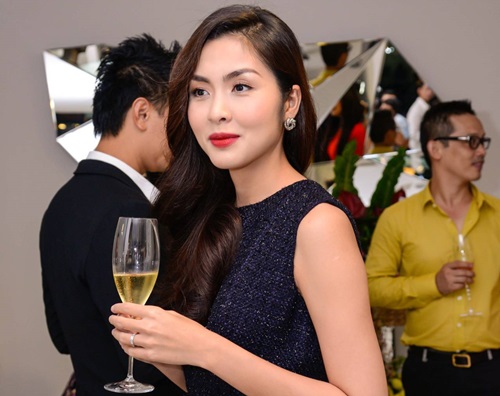 Hà Tăng quyến rũ một mình dự tiệc - 2