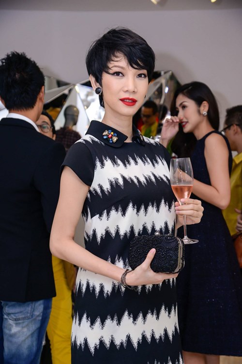 Hà Tăng quyến rũ một mình dự tiệc - 5