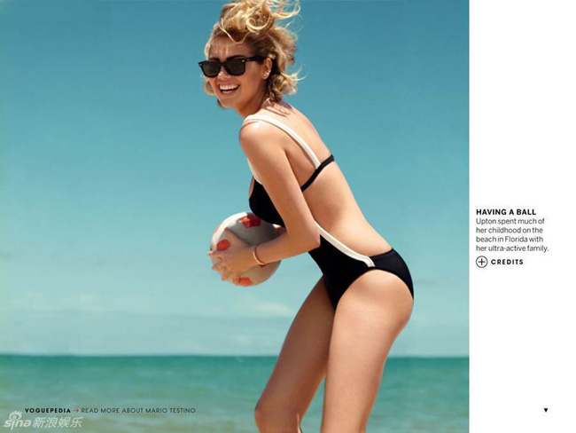 Bikini là món đồ không thể thiếu của chị em mỗi mùa hè đến với biển, Kate Upton cũng tô điểm cho ngày hè vàng nắng bằng bộ bikini đen quyến rũ.
