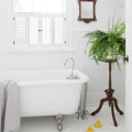 Nhà đẹp - Hết tiền, phòng tắm vẫn đẹp "miễn chê"