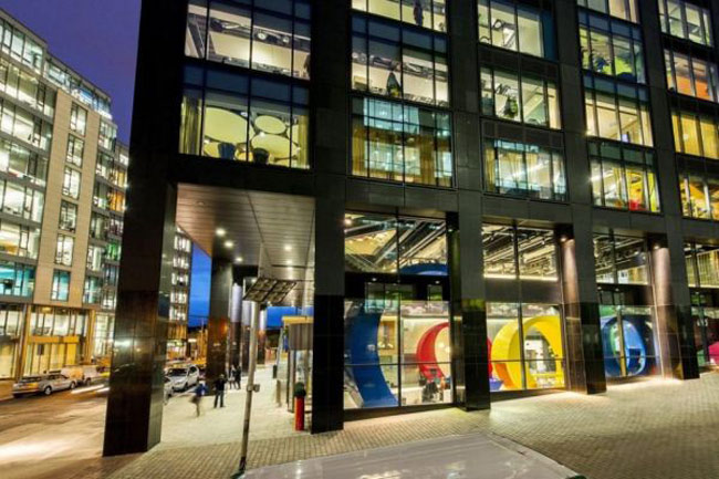 Trụ sở mới của 'Người khổng lồ Google' ở Dublin, Ireland có quy mô hoành tráng cùng thiết kế rực rỡ sắc màu.
