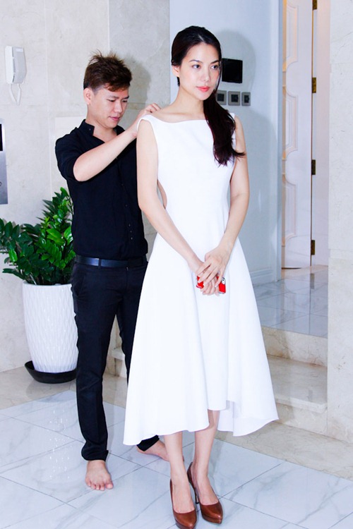 Minh Hà may đồ cho Trương Ngọc Ánh tại gia - 3