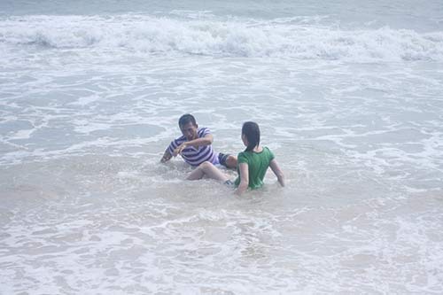 quot;Bắt gặpquot; Trang Nhung hôn say đắm bạn diễn - 2