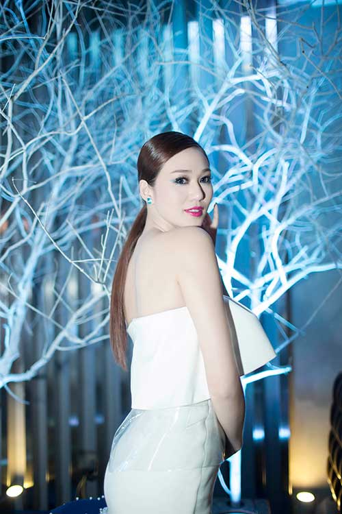 Ngọc Quyên quot;đọquot; vẻ lạnh lùng với Khánh My - 14