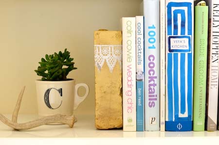 Nhà tươi mới với kệ nhỏ hoa xinh - 9