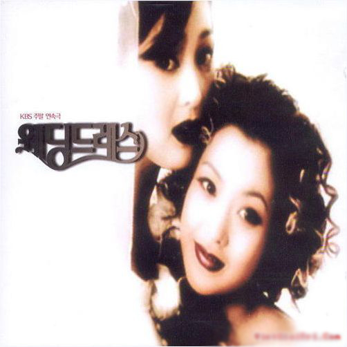 Kim Hee Sun: Từ Đệ nhất mỹ nhân đến bà mẹ trẻ - 9