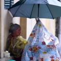 Tin tức - Tháng Ba, người Hà Nội co ro trong rét ngọt