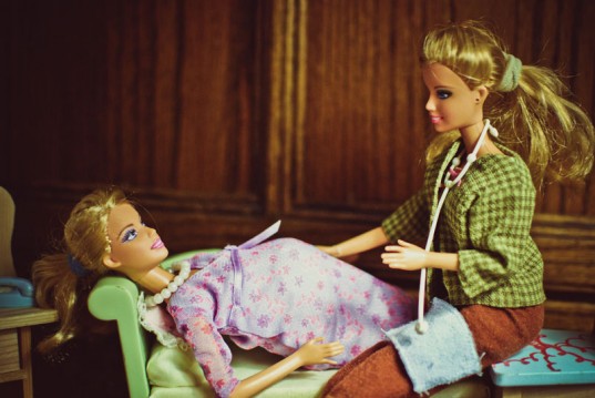 Cực yêu hình ảnh búp bê Barbie sinh con - 4