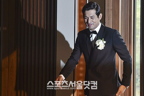 Mỹ nam Oh Ji Ho bật khóc trong ngày cưới - 1
