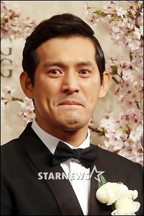 Mỹ nam Oh Ji Ho bật khóc trong ngày cưới - 2