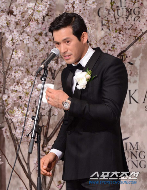 Mỹ nam Oh Ji Ho bật khóc trong ngày cưới - 4