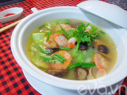 Canh mướp nấu tôm ngọt mát - 7
