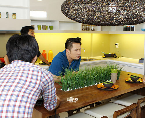 Đột nhập căn hộ cao cấp của Bằng Kiều - 10