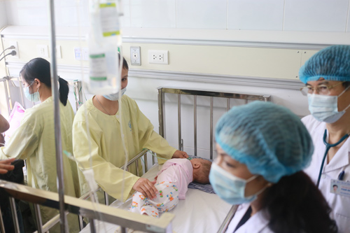#039;Con số trẻ tử vong vì sởi quá đau đớn#039; - 3