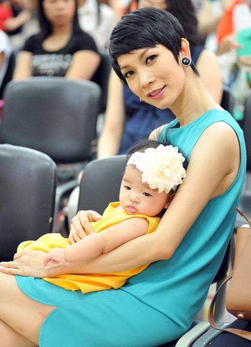 Xuân Lan khoe con gái đẹp như thiên thần - 5