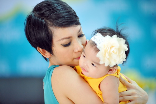 Xuân Lan khoe con gái đẹp như thiên thần - 2