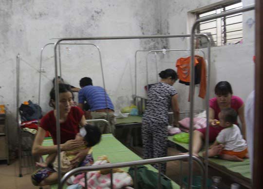 Nghệ An: Dịch sởi bùng phát mạnh, 3 trẻ tử vong - 3