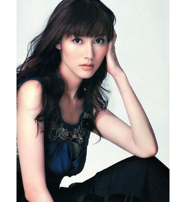Lý Gia Hân không chỉ đóng phim, mà cô còn là một trong những người mẫu ảnh rất đắt sô tại Hongkong trong những năm 80 và 90 của thế kỷ trước. 
