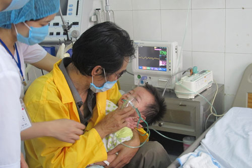 Uống vitamin A giảm 50% tử vong do sởi - 1