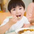 Làm mẹ - 5 kiểu ăn sáng khiến con…học dốt