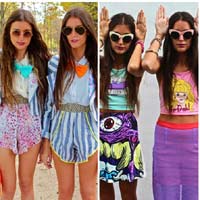 Cặp chị em gây sốt với thời trang đôi màu sắc