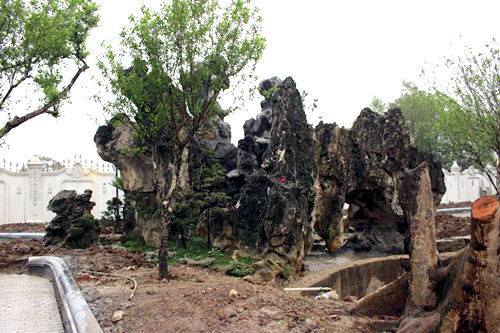 Lâu đài song sinh Ninh Bình dát vàng nội thất - 3
