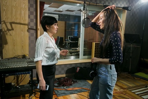 Phương Vy lần đầu mang bố lên sân khấu - 5