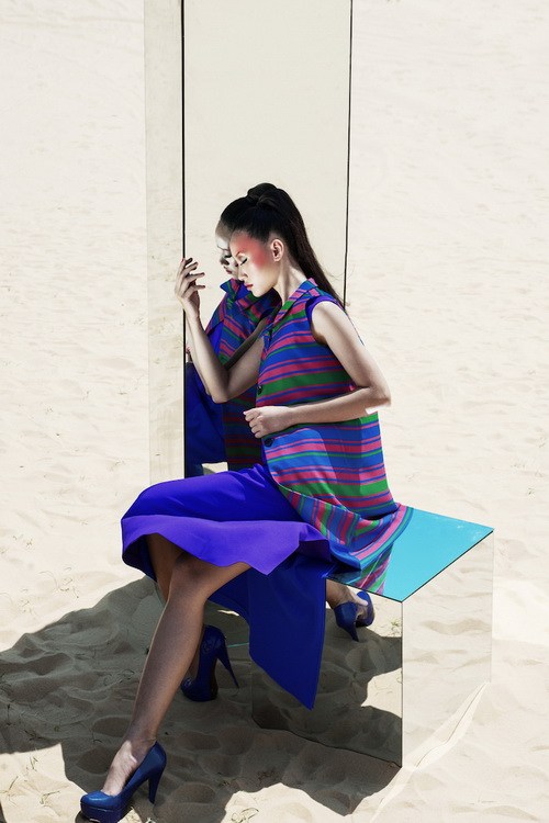 Trang Khiếu nóng bỏng đồ kẻ sọc giá 1.000 đô - 15