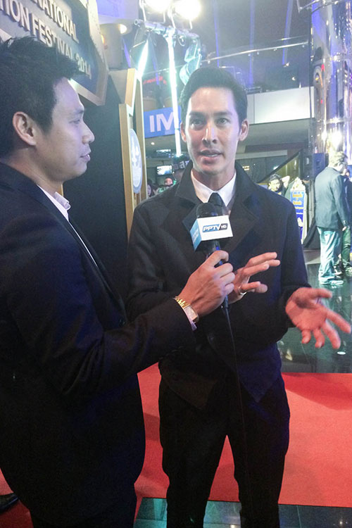 Hot boy Tuổi nổi loạn rực sáng bên dàn sao Thái - 2