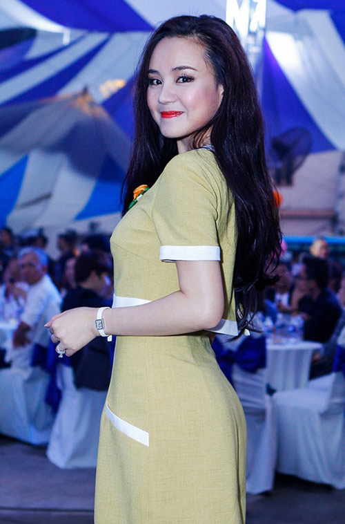 Khởi My thân thiết với hot boy nhóm La Thăng - 4