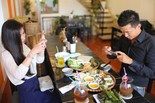 Nguyệt Ánh hẹn hò cùng bạn diễn điển trai - 5