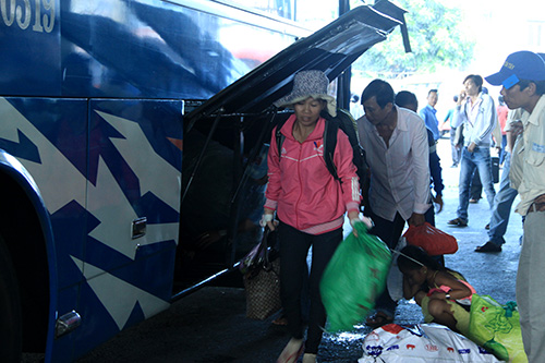 Vật vã trở lại thành phố sau kì nghỉ dài - 15