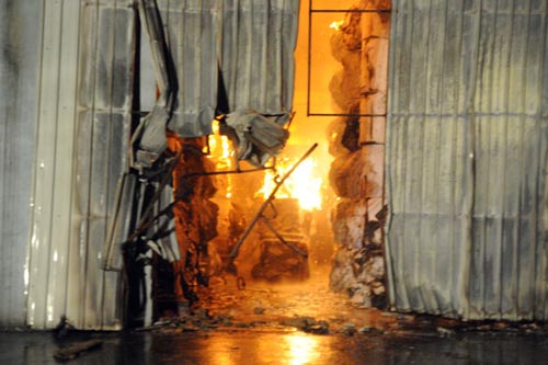 Cháy lớn tại nhà máy giấy ở Bắc Ninh - 2