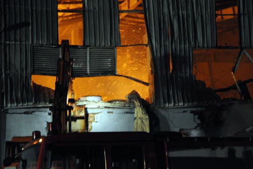 Cháy lớn tại nhà máy giấy ở Bắc Ninh - 4