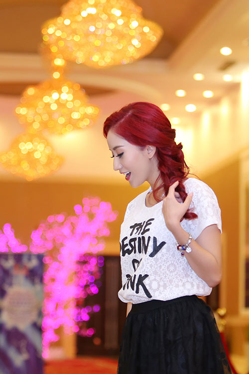 Khánh Thi nhí nhảnh bên học trò cưng - 4