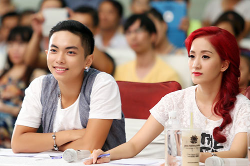 Khánh Thi nhí nhảnh bên học trò cưng - 9