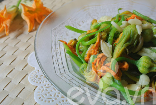 4 món chỉ 20.000 đồng với hoa bí - 4