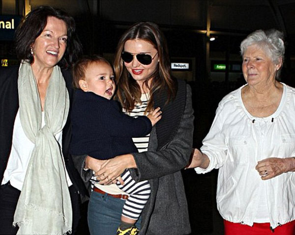 Eva quot;soiquot; 5/5: Kim siêu vòng 3 đã kết hôn - 9