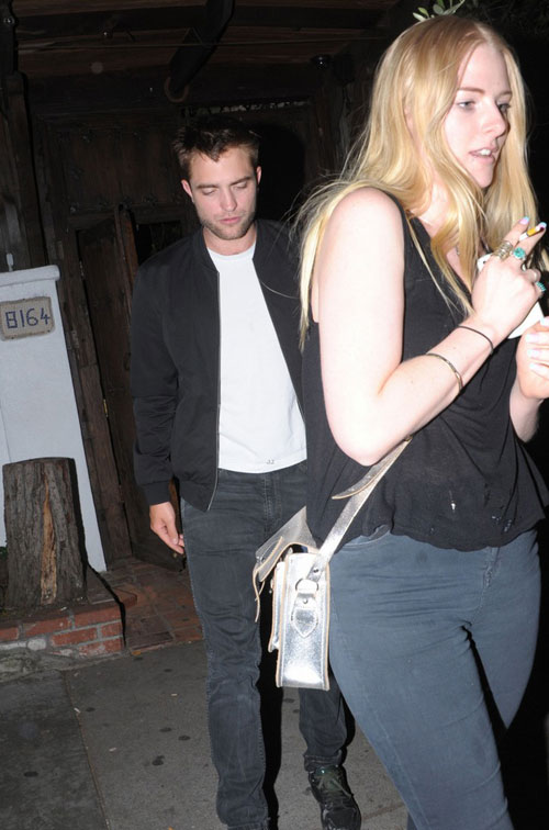 Eva quot;soiquot; 5/5: Kim siêu vòng 3 đã kết hôn - 3