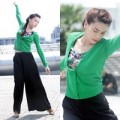 Làng sao - Hà Hồ múa liên tục dưới trời nắng gắt