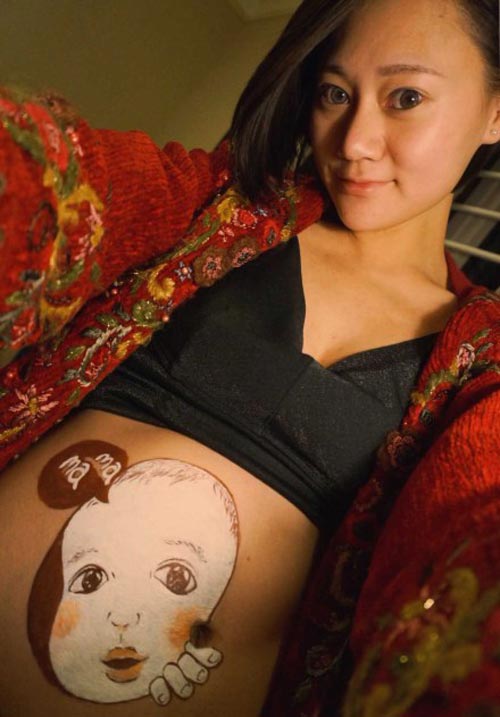 Gặp mẹ ‘nghiện’ vẽ tranh trên bụng bầu - 11