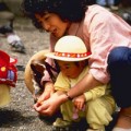 Làm mẹ - Qui tắc nuôi con đáng phục của mẹ Nhật