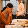 Eva tám - Lấy chồng giàu như tôi, vinh hay nhục?