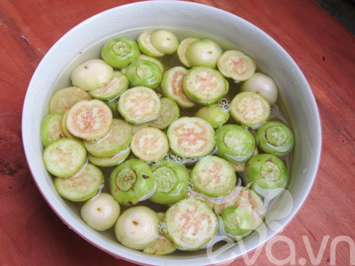 Thưởng thức cà pháo muối xổi giòn tan - 2
